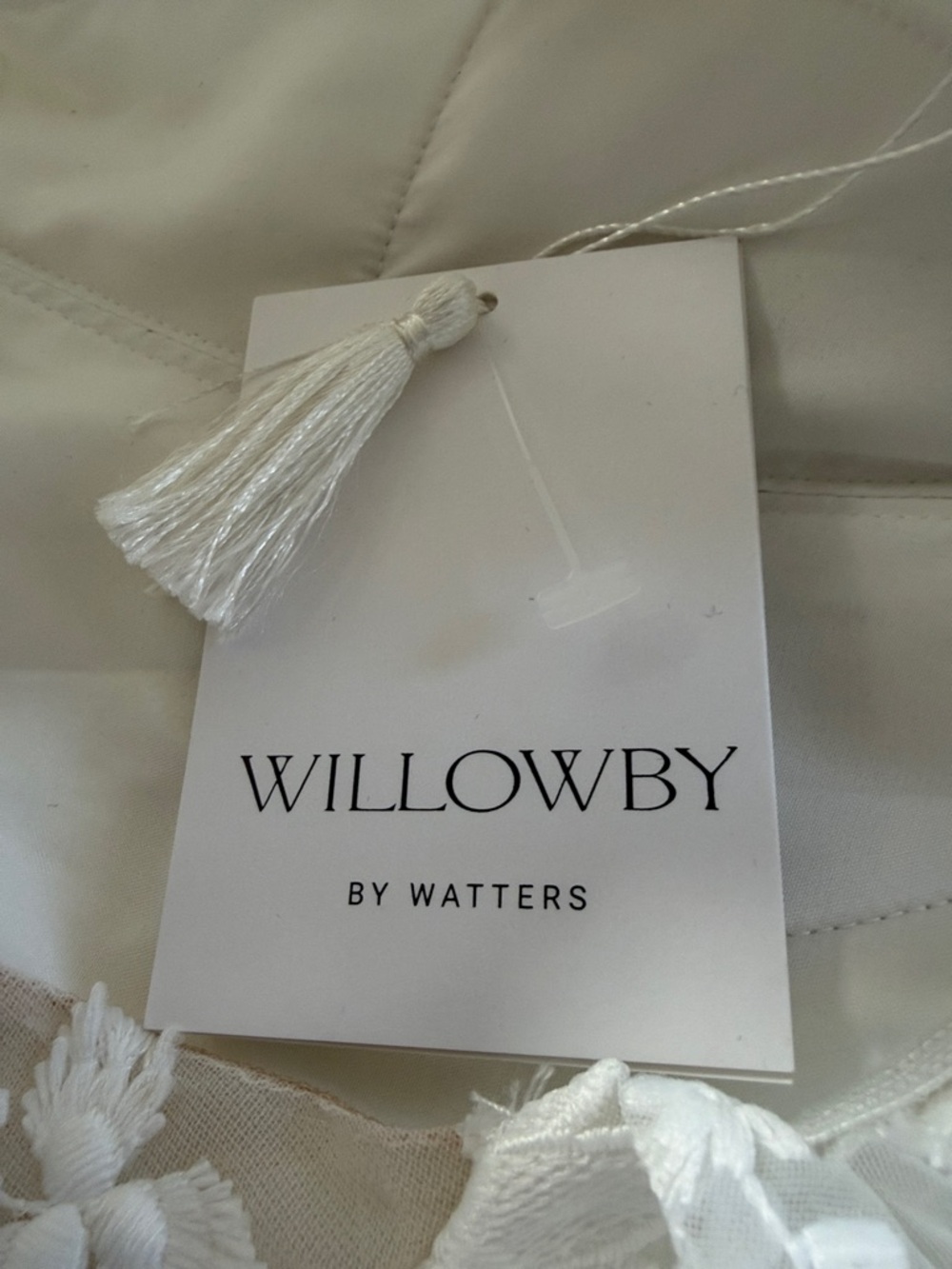 Willowby by Watters Lilia Puff-Sleeve Lace Empire Wedding Gown - Picture 6 of 10